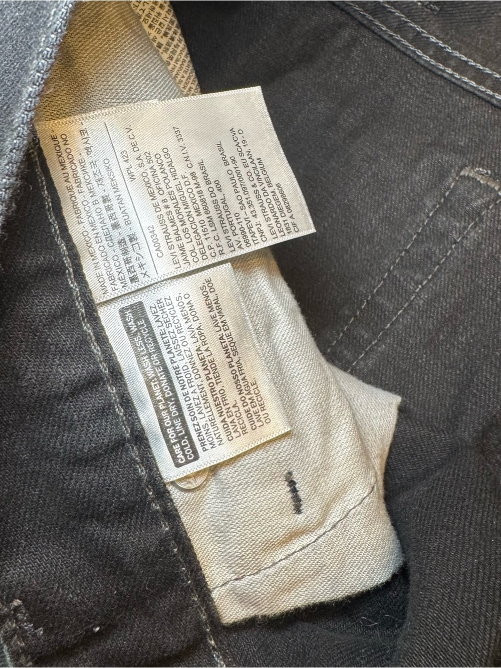 Levi's Men's Black Straight Jeans 38x30 - Picture 6 of 9